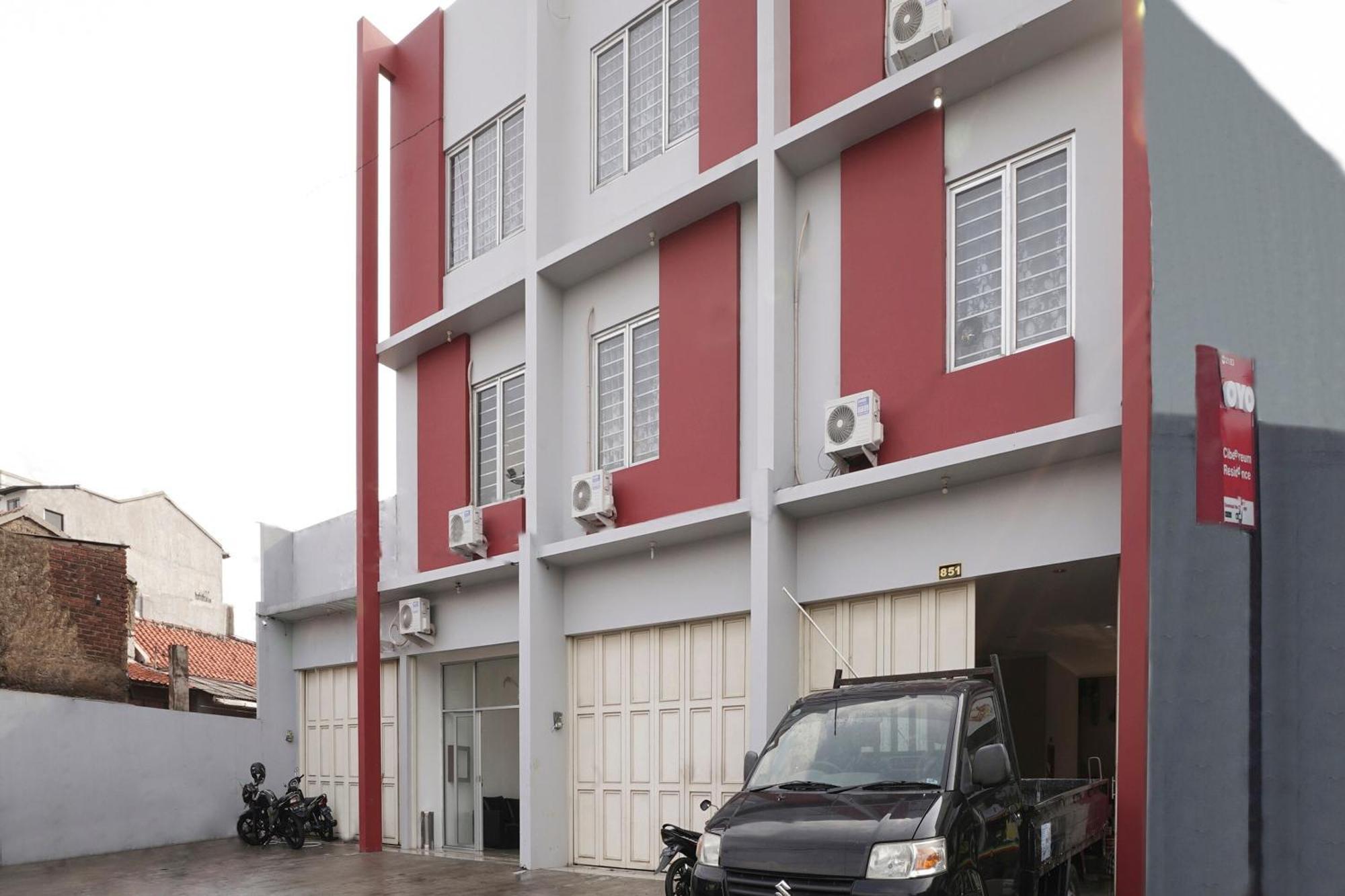 Super Oyo 2183 Cibeureum Residence Bandung Exterior foto